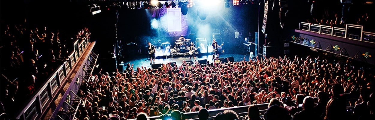 less_than_jake_crowd_bham_jodie